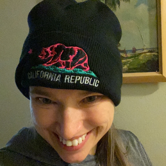 California republic beanie hat - Picture 2 of 7